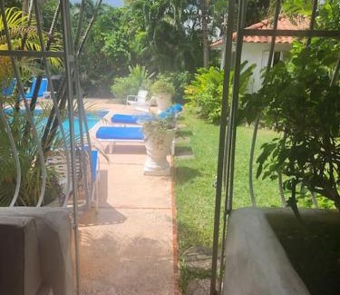 Mullins Apartment | Fabulous condo, 5 mins from Mullins Beach.
