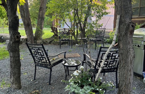 Crowes Landing Cottage | Fabulous cottage suite, spectacular Stoney Lake view!