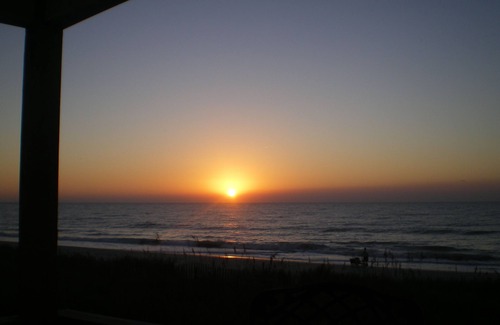 Surfside Beach House | FABULOUS DIRECT OCEANFRONT! 5 BR 4 Bath