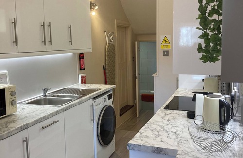 Portsmouth Apartment | Fabulous Flat, location, free wifi, parking, enjoy