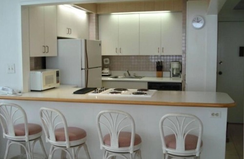 Waikiki Condo | Fabulous Foster towers