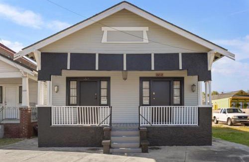 Saint Roch House | Fabulous Franklin studio steps from St Claude Ave