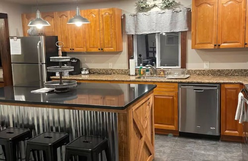 Windham House | Fabulous house with AC in charming Windham-located right by Windham Mountain