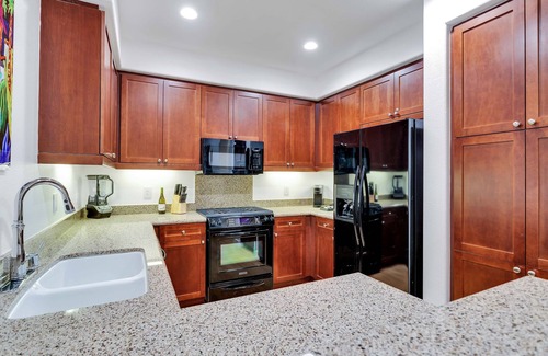 La Quinta Condo | Fabulous King 2BR/2BA/2Car Legacy Villa near Pool