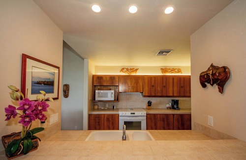 Keauhou Condo | Fabulous Kona oceanfront 5 bedrooms for 12!