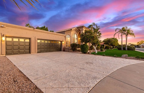 Thayer Estates House | Fabulous Mesa Oasis. Sleeps 14. Dog Friendly Too.