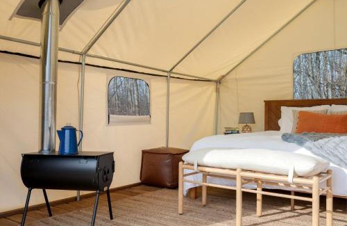 South Haven Other | Fabulous Michigan Glamping Getaway near South Haven