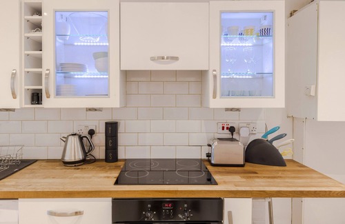 Cantelowes Apartment | Fabulous One Bedroom apt in the heart of Camden