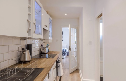 Cantelowes Apartment | Fabulous One Bedroom apt in the heart of Camden
