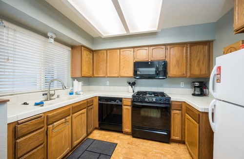Marine Terrace House | Fabulous, Pet-Friendly Rental in Marine Terrace! Steps from Fiscalini Ranch!