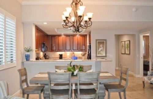 Royal Harbor Condo | Fabulous Pool Views from your Oversized Lanai