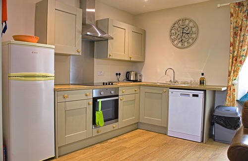 Carsethorn Cottage | Fabulous seaside cottage with stunning views and 3 double ensuite bedrooms, an enclosed garden in th