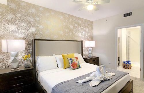 Kissimmee House | Fabulous Thematic 2BR Condo with Kids Splash Pad