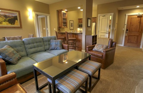 Beaver Creek Condo | FABULOUS THREE BEDROOM at the Hyatt Mountain Lodge
