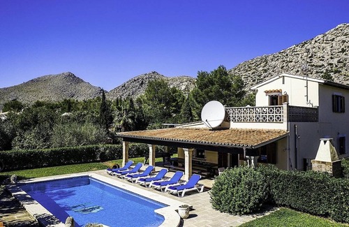 Cala Carbo Villa | Fabulous Villa, Private Pool, Stunning Picturesque Setting 20 mins walk to Port de Pollensa & Beach