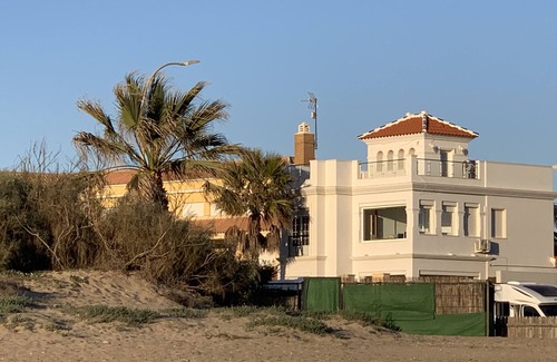 Playa de Isla Canela Villa | Fabulous Villa by Sandy Beach with Pool - heated pool optional.