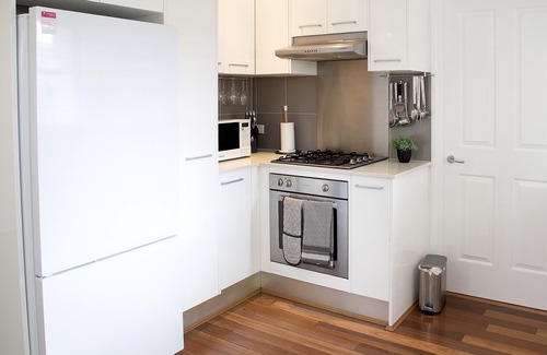 Bowral Villa | Fabulous Villa in central Bowral, all modern conveniences with fenced yard