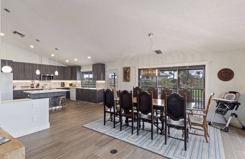 Marco Island House | Fabulous Waterfront Vacation Home Near Tigertail Beach!