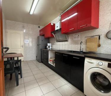 Roanne House | Face à la gare - Chambre 2