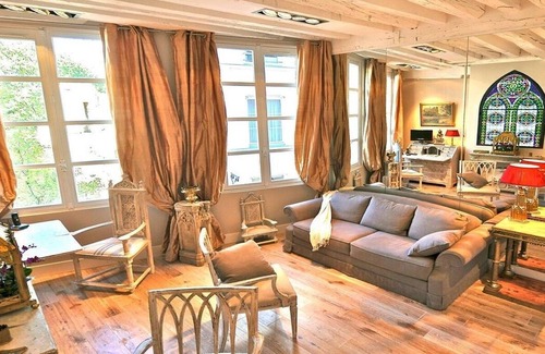 Sorbonne Apartment | FACING NOTRE DAME,IN THE HEART OF THE LATIN QUARTER,NEXT TO SAINT GERMAIN &SEINE