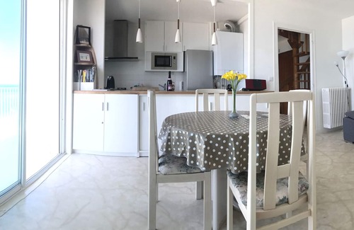 Pornichet Apartment | Facing the sea, Direct beach access/duplex apartment ideal for family/children, Wifi+tv