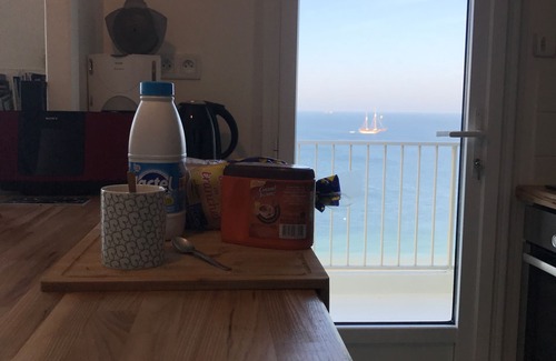 Pornichet Apartment | Facing the sea, Direct beach access/duplex apartment ideal for family/children, Wifi+tv