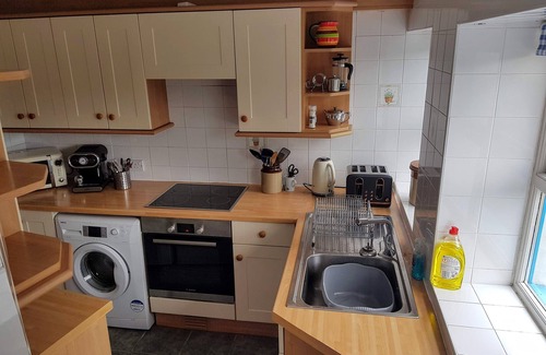 Haverfordwest Cottage | Factory cottage in the centre of Town