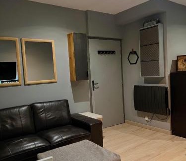 Bellegarde-sur-Valserine Apartment | FactoryLoftCosy Gare à 5mins