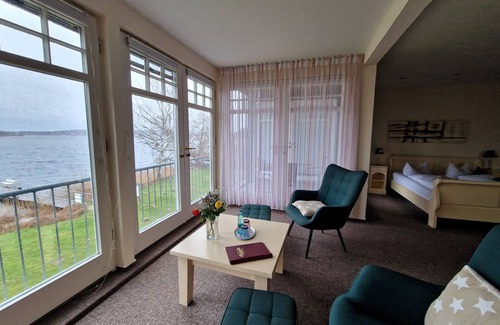 Niederkleveez Hotel | Faehrhaus Niederkleveez