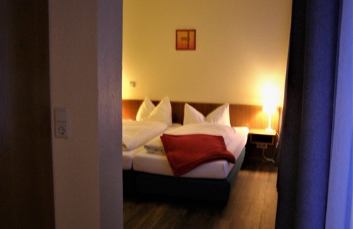 Niederkleveez Hotel | Faehrhaus Niederkleveez