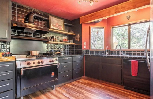 Idyllwild Cabin | Faerie House Idyllwild ~ Luxury Art Cabin with SPA ~ Sauna ~ Views