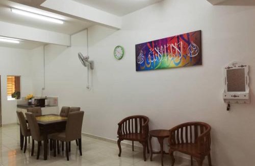 Malacca City House | Faeyz Homestay Pertam Jaya