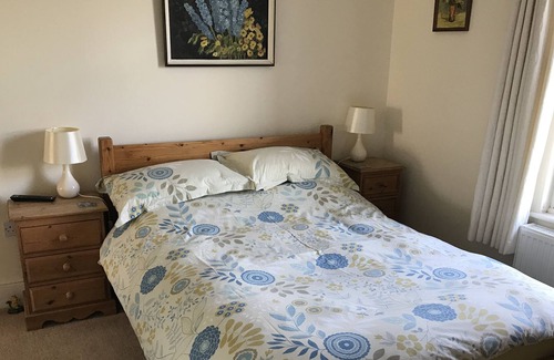 Abbess Roding House | Fair View Bed and Breakfast