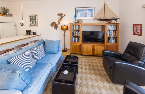 Northeast Virginia Beach House | Fairbanks House with beach access just steps from your front door