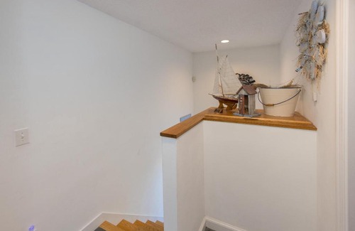 Northeast Virginia Beach House | Fairbanks House with beach access just steps from your front door