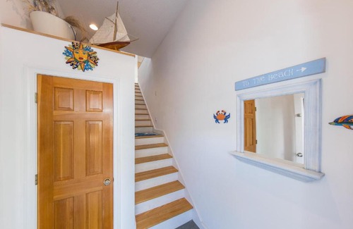 Northeast Virginia Beach House | Fairbanks House with beach access just steps from your front door