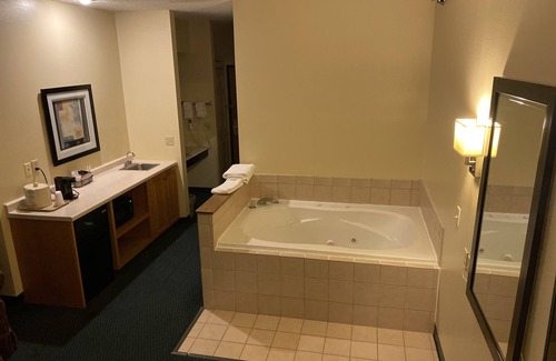 Glendive Hotel | FairBridge Inn & Suites Glendive