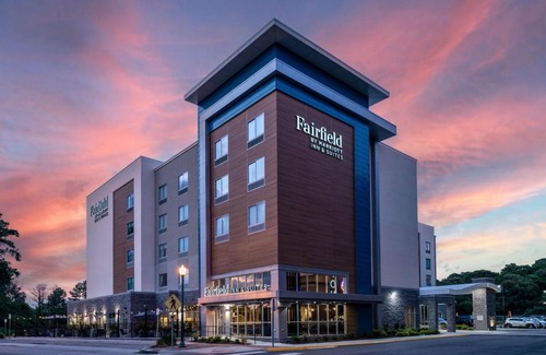North Central Hotel | Fairfield by Marriott Inn & Suites Virginia Beach Town Center