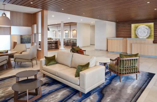 Clear Lake Hotel | Fairfield by Marriott Inn & Suites Clear Lake