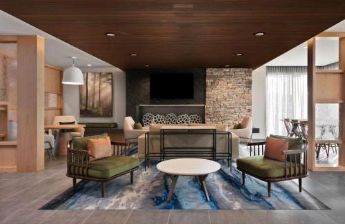 Chino Hotel | Fairfield by Marriott Inn & Suites Chino