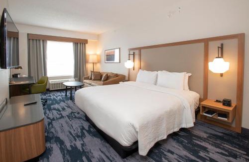 Newport Hotel | Fairfield by Marriott Inn & Suites Newport Cincinnati
