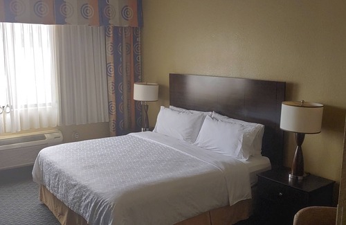 Ahwatukee Foothills Hotel | Fairfield by Marriott Inn & Suites Phoenix West Chandler