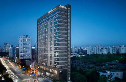 Yeongdeungpo-gu Hotel | Fairfield by Marriott Seoul
