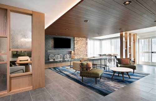 Chino Hotel | Fairfield Inn by Marriott & Suites Chino