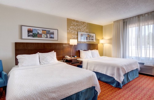 Woodbridge Hotel | Fairfield Inn By Marriott Potomac Mills