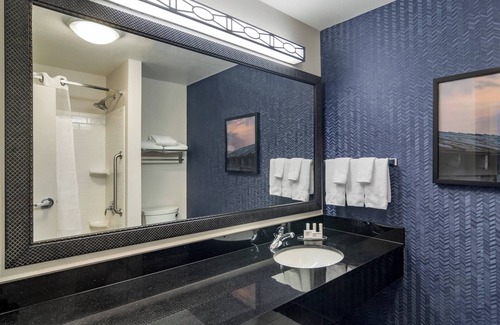 Commerce Hotel | Fairfield Inn & Suites by Marriott Commerce