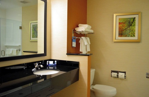 Aquia Harbour Hotel | Fairfield Inn & Suites by Marriott Quantico Stafford