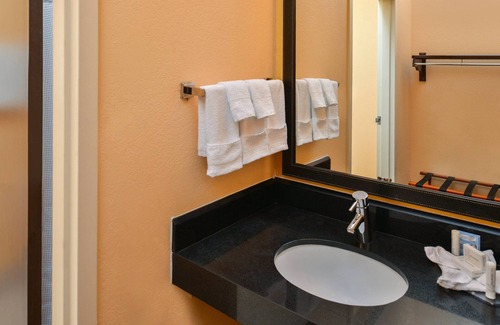 Beaumont Hotel | Fairfield Inn & Suites By Marriott Beaumont