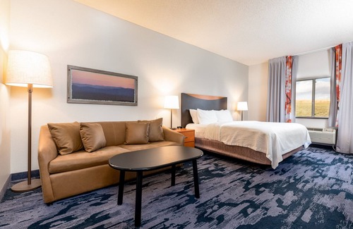 Spearfish Hotel | Fairfield Inn & Suites by Marriott Spearfish