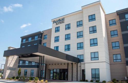 Davenport Hotel | Fairfield Inn & Suites by Marriott Davenport Quad Cities
